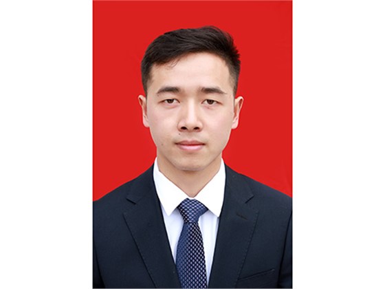 徐日明 中共党员